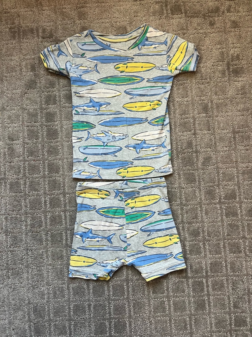 Kids BabyGap Shark & Surfboard Pajama Set - Gray, Blue, Yellow, Green